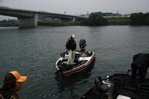 08ongagawa1014.jpg